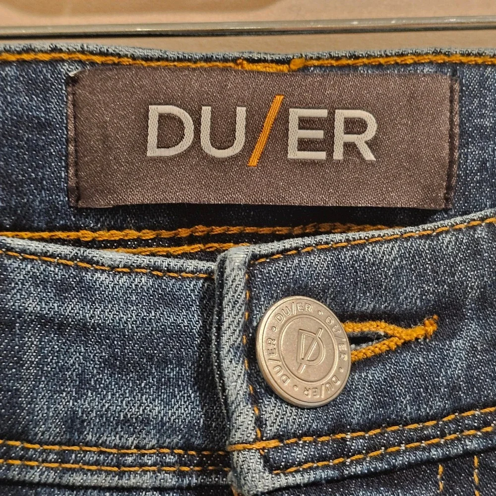 DU/ER L2X Athletic Straight Performance Coolmax Wicking Denim Jeans Blue 30x32